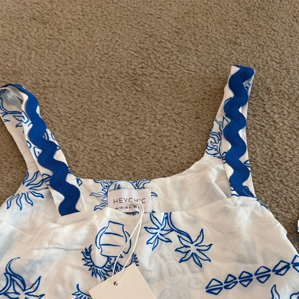 HEYCHIC Blue & White Mediterranean Sun Print Mini Dress – AUS 12 / US 8 – NWT - Picture 4 of 5
